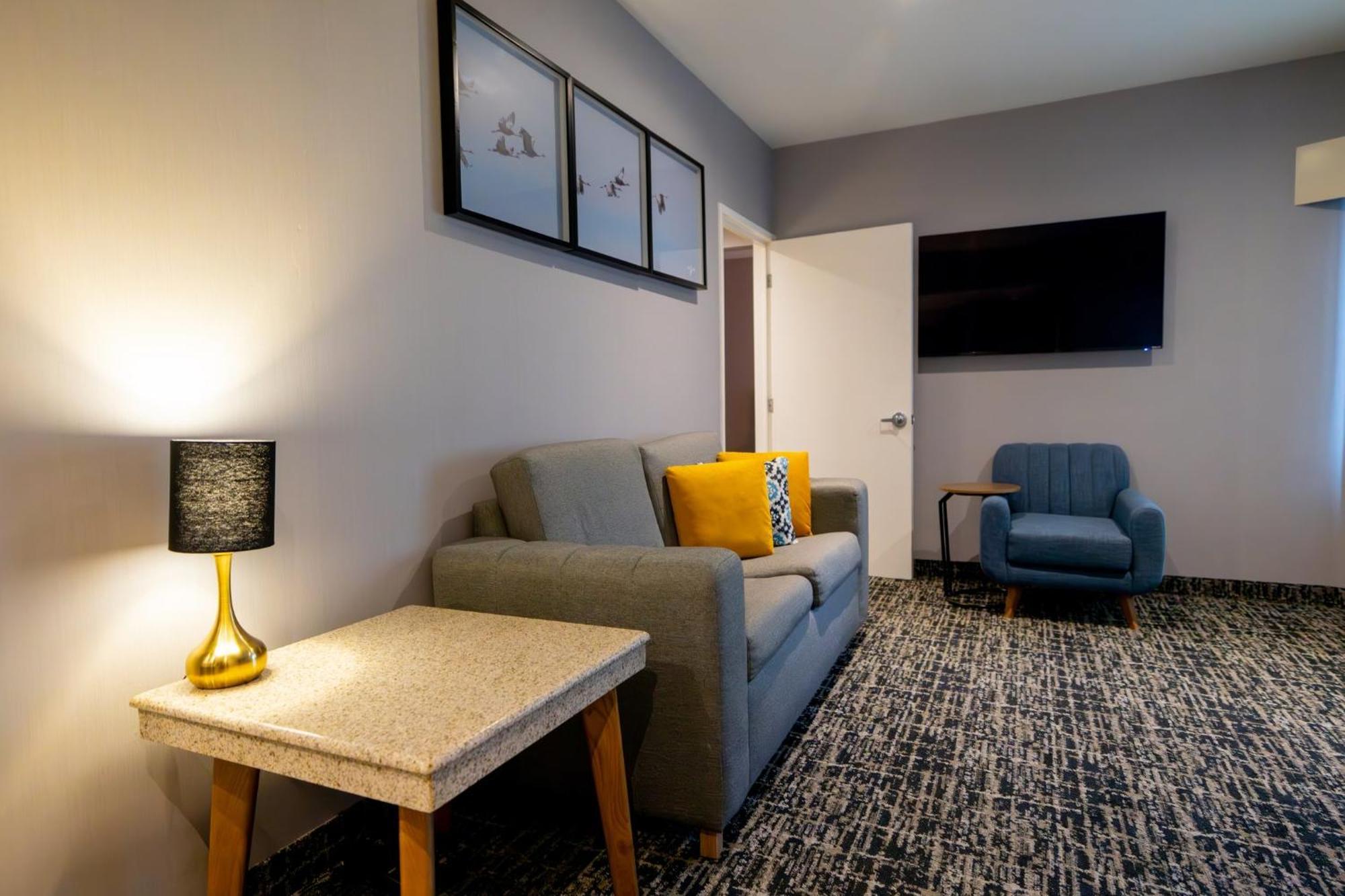 Voco Saltillo Suites By Ihg 외부 사진