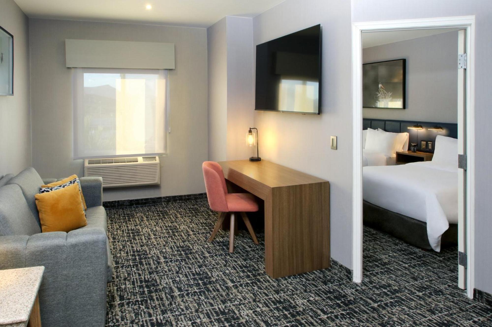 Voco Saltillo Suites By Ihg 외부 사진