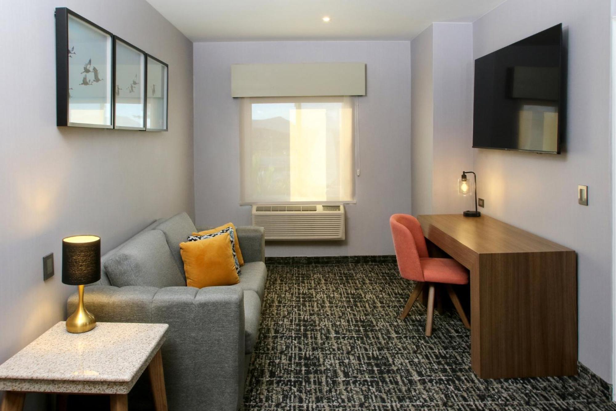 Voco Saltillo Suites By Ihg 외부 사진